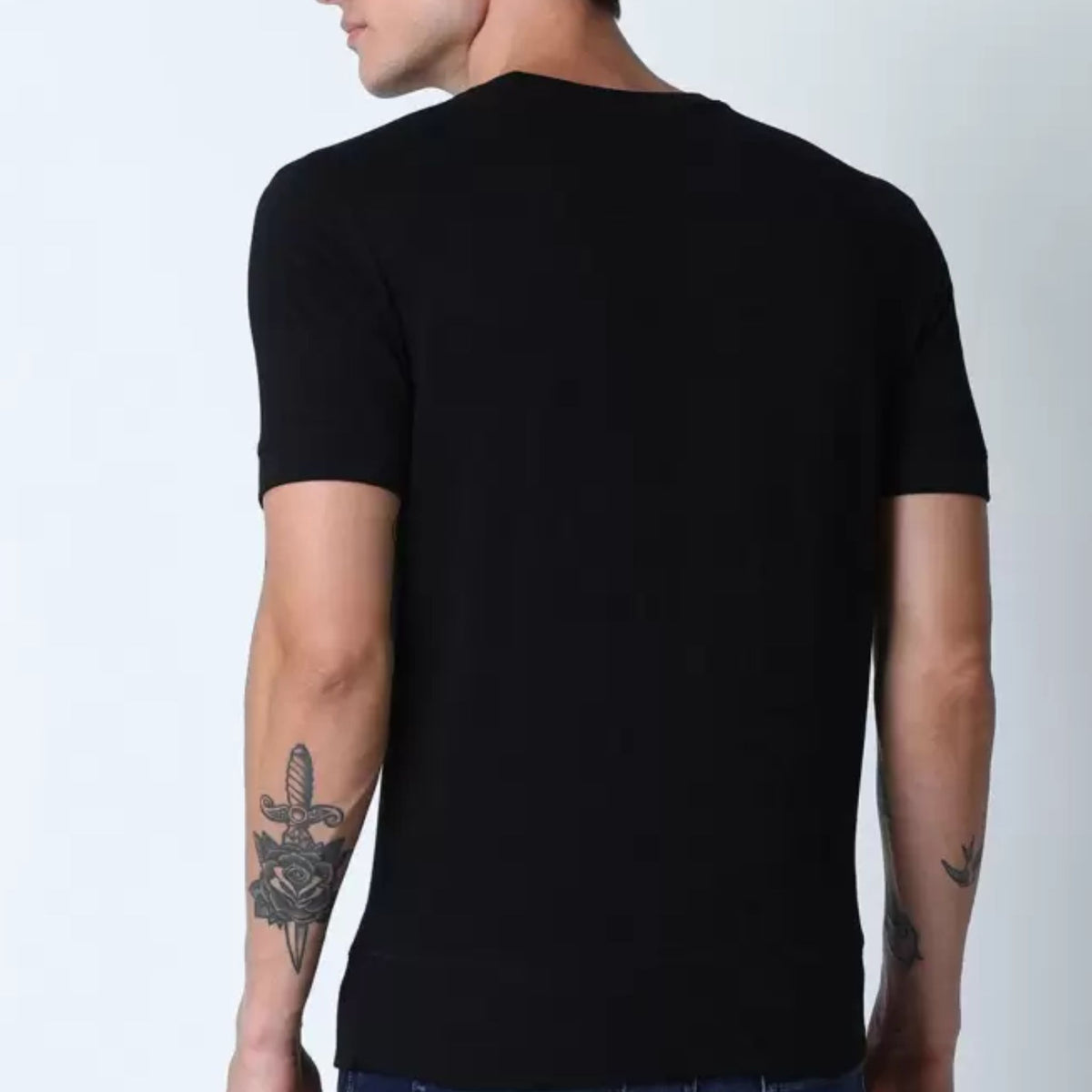 Jack &amp; jones round neck black t-shirt