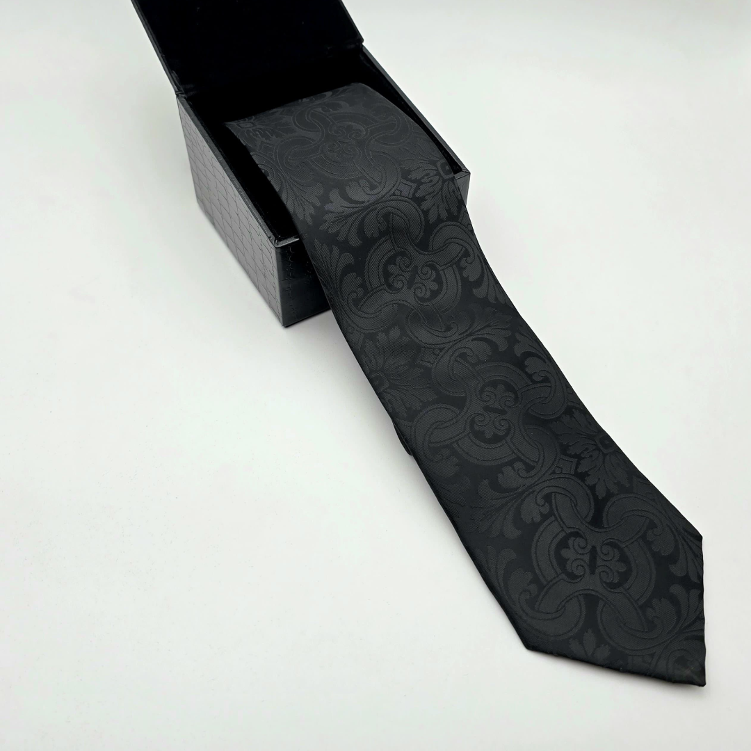 Shantanu &amp; Nikhil tie (black)